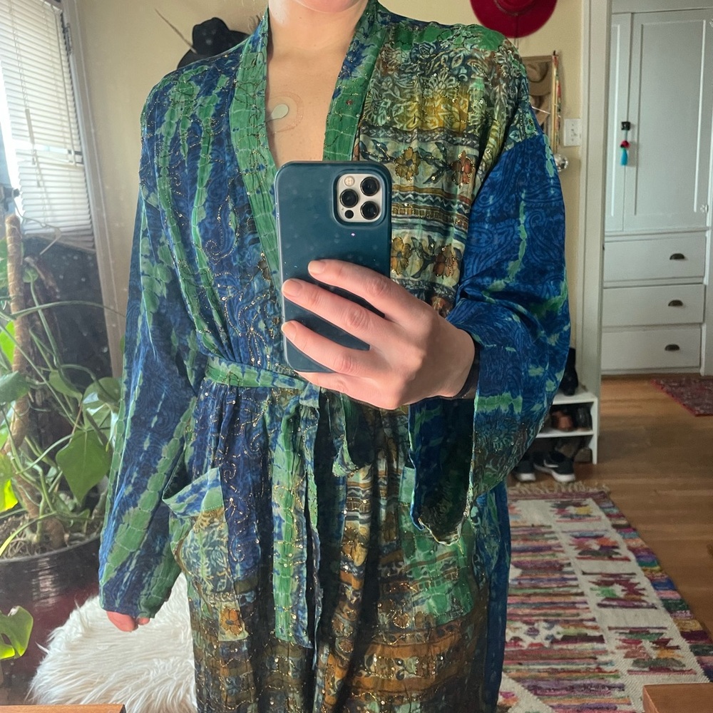 Embroidered tie dye Silk kimono